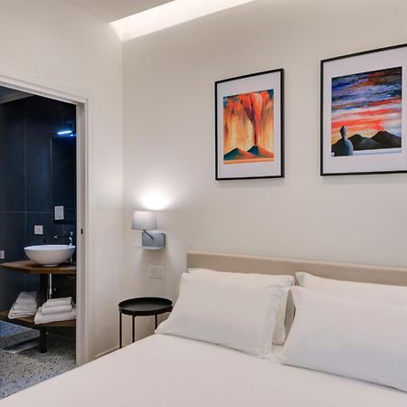 Well Suites - Piazza Dei Martiri Neapol Zewnętrze zdjęcie