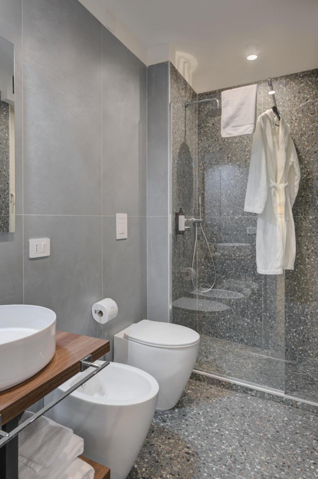 Well Suites - Piazza Dei Martiri Neapol Zewnętrze zdjęcie