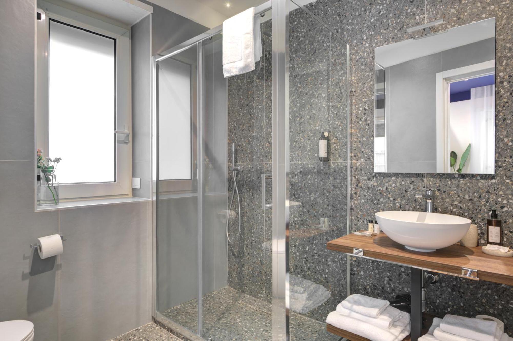 Well Suites - Piazza Dei Martiri Neapol Zewnętrze zdjęcie